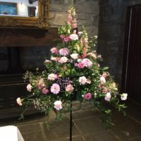 Pedestal arrangement