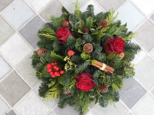 Red Grave Posy